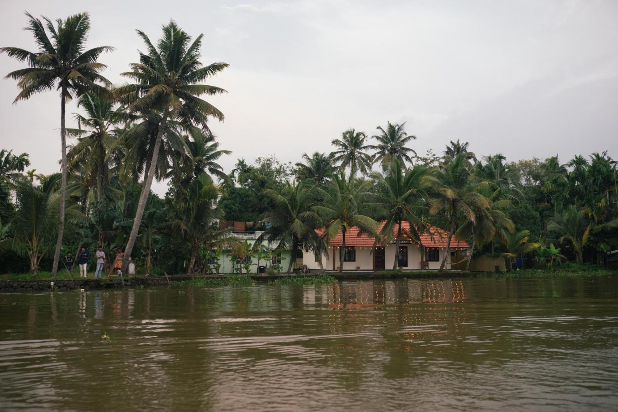 Apartamento Tulsi Kayal Retreat Champakulam Exterior foto