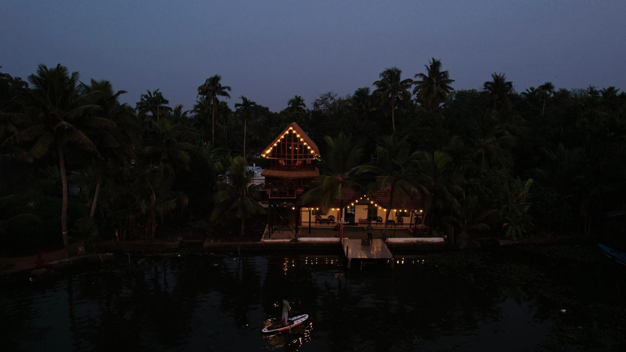 Apartamento Tulsi Kayal Retreat Champakulam Exterior foto