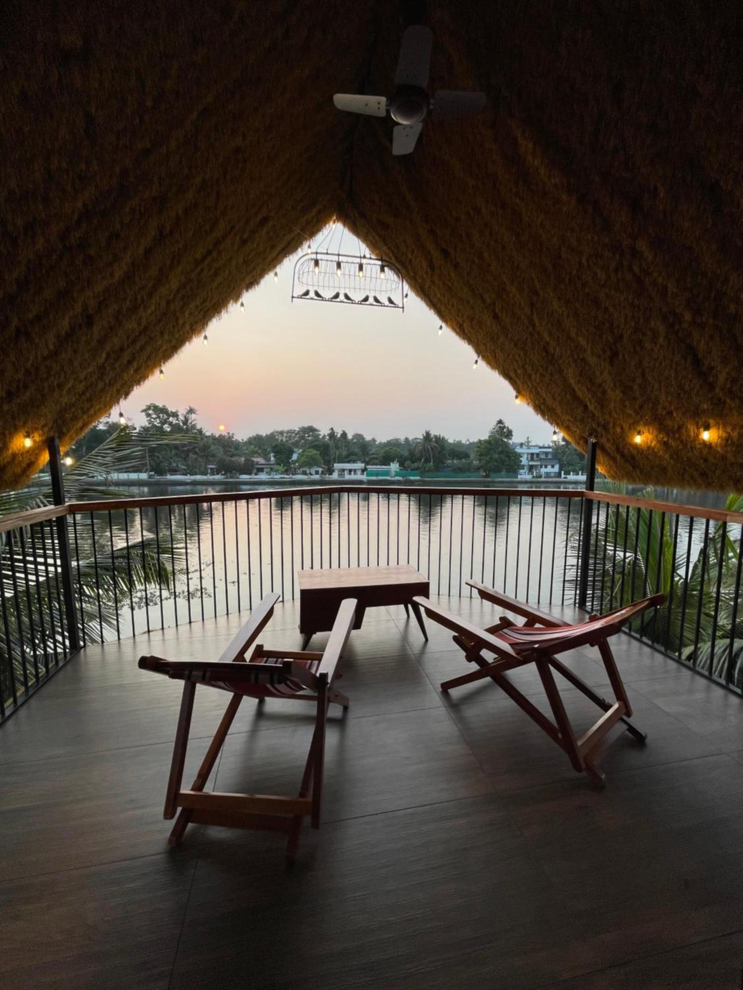 Apartamento Tulsi Kayal Retreat Champakulam Exterior foto