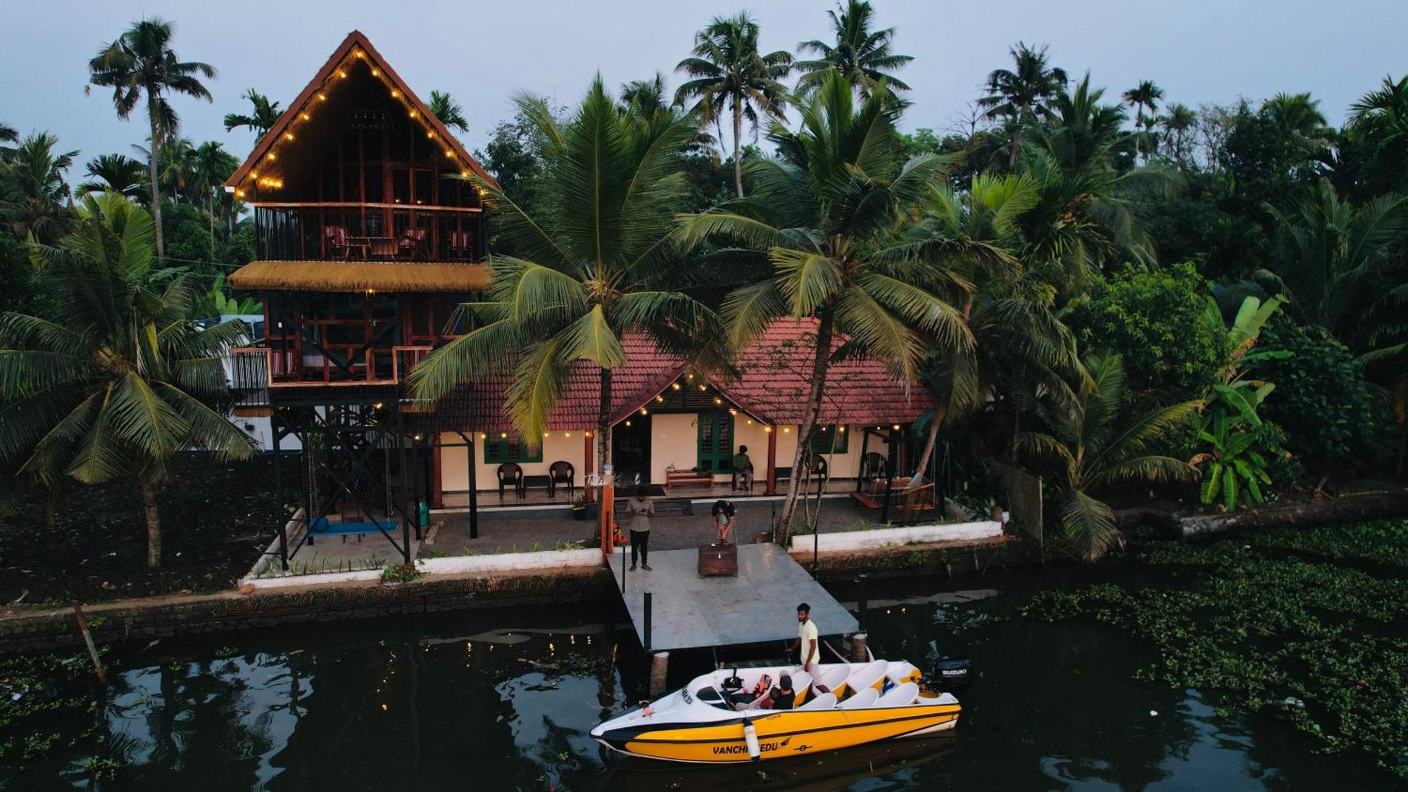 Apartamento Tulsi Kayal Retreat Champakulam Exterior foto