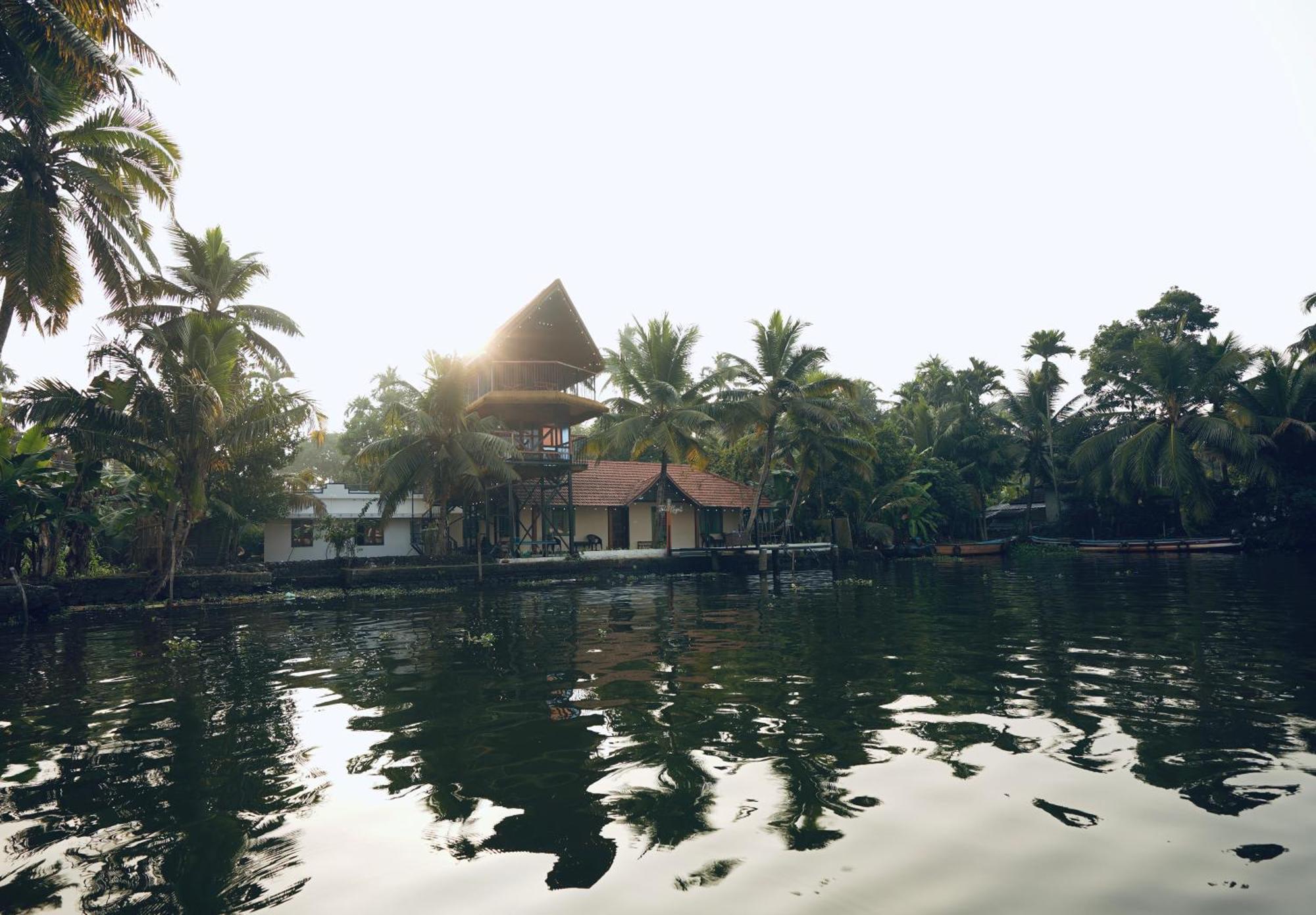 Apartamento Tulsi Kayal Retreat Champakulam Exterior foto