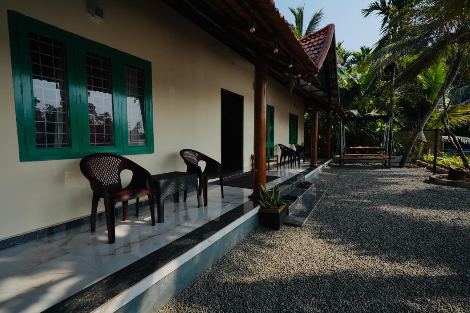 Apartamento Tulsi Kayal Retreat Champakulam Exterior foto