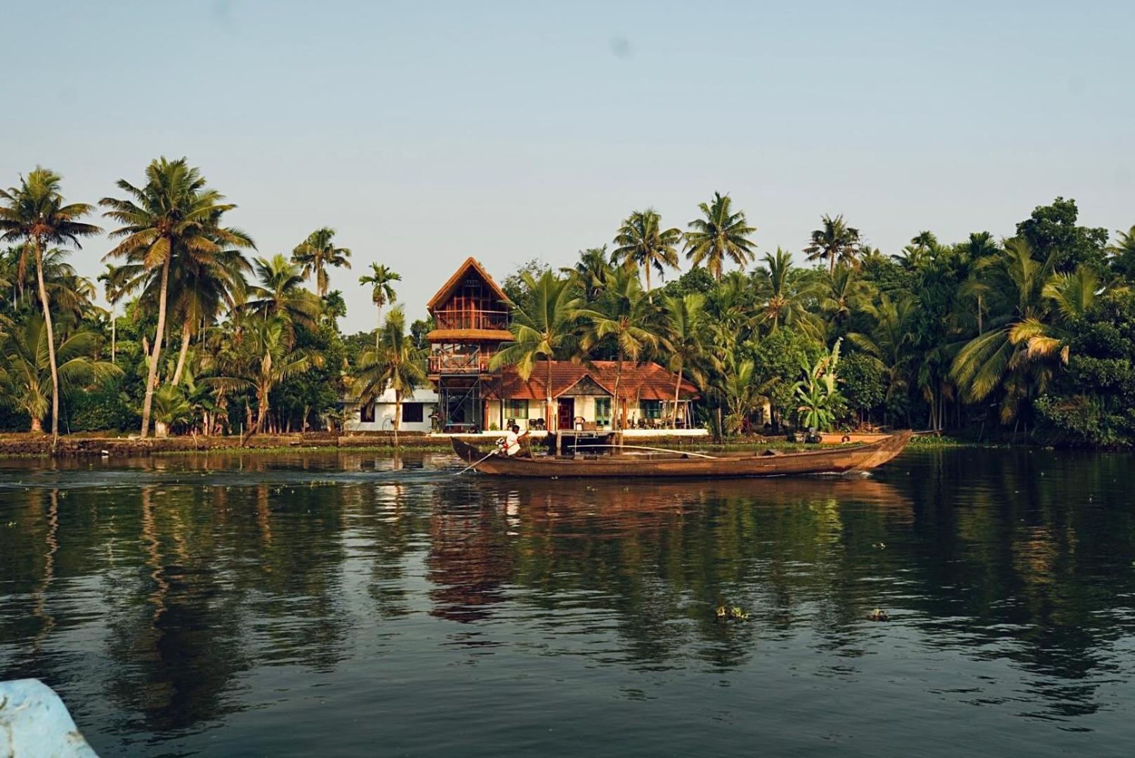 Apartamento Tulsi Kayal Retreat Champakulam Exterior foto